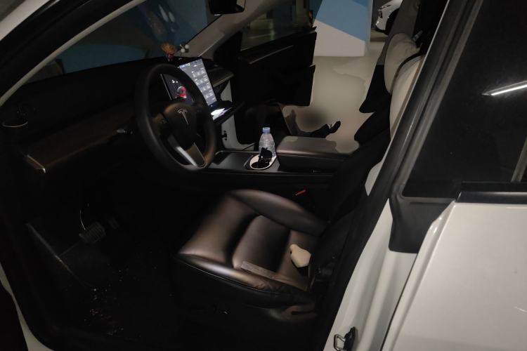 Used Tesla Model Y 2021 Long-Range All-Wheel-Drive Version 3D7