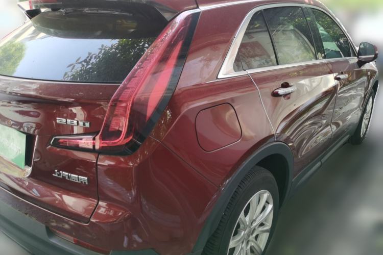 Used Cadillac XT4 2018 28T Two-Wheel Drive Tech Version