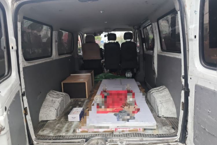 Used SAIC MAXUS Xintu V80 2021 2.0T Manual Classic Aoyuntong Short Wheelbase Ultra-Low Roof 5/6-Seater