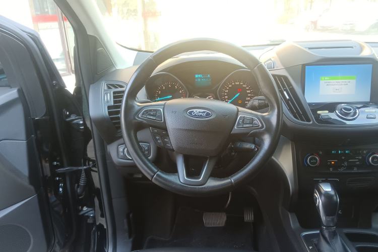 Used Ford Kuga 2018 Facelifted EcoBoost 180 Two-Wheel-Drive Platinum Wing Edition
