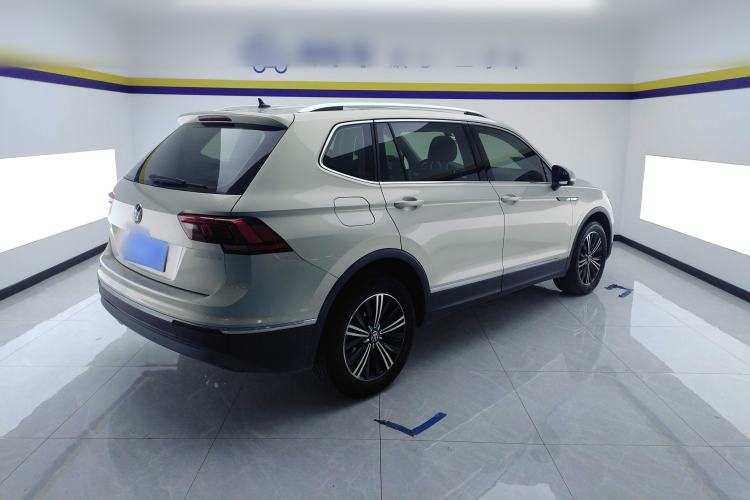 Used Volkswagen Tiguan L 2021 330TSI Automatic Two-Wheel Drive Smart Edition