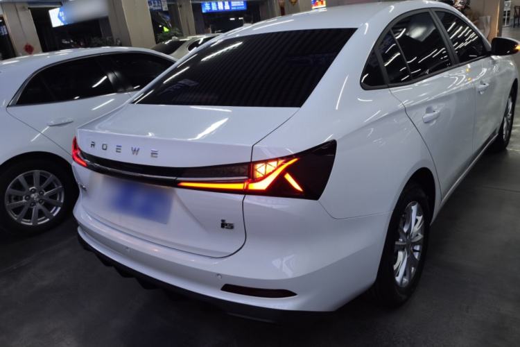 Used Roewe i5 2023 1.5L Manual Comfort Edition
