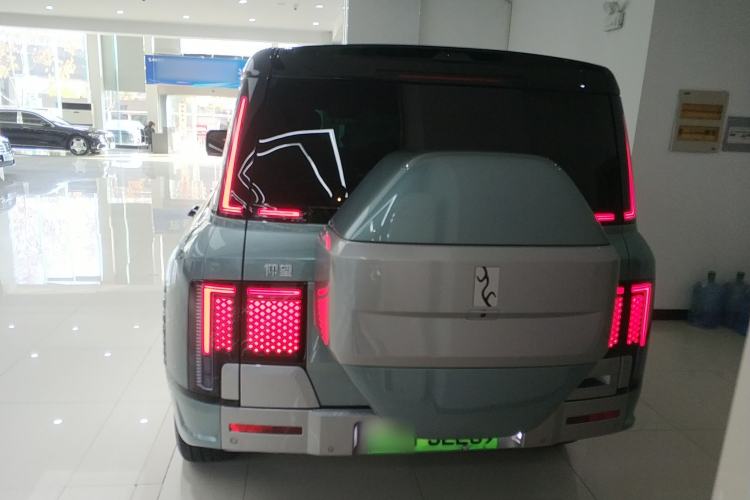 Used Yangwang U8 2023 Luxury Edition
