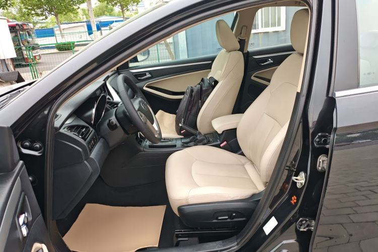 Used Bestune B70 2014 2.0L automatic luxury version