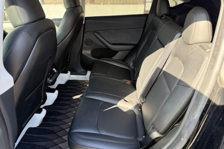 Used Tesla Model Y 2023 Rear-Wheel-Drive Version