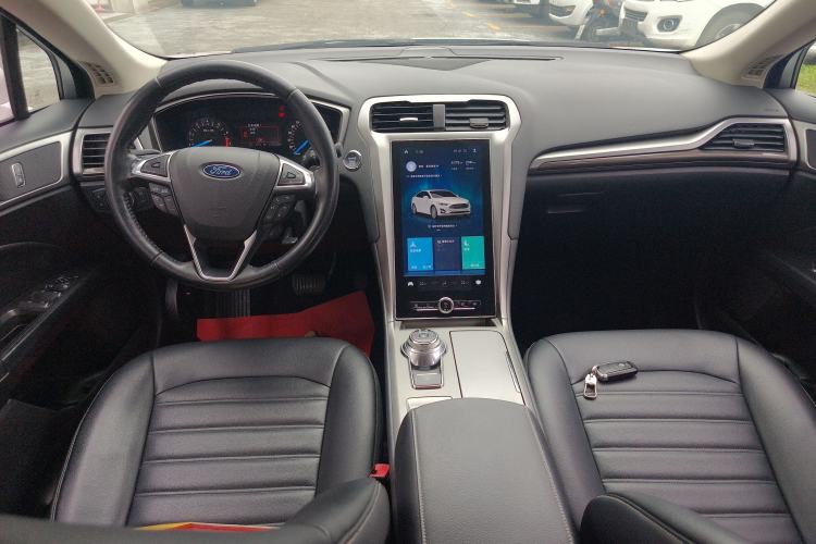 Used Ford Mondeo 2020 EcoBoost 180 Stylish Model Center Console