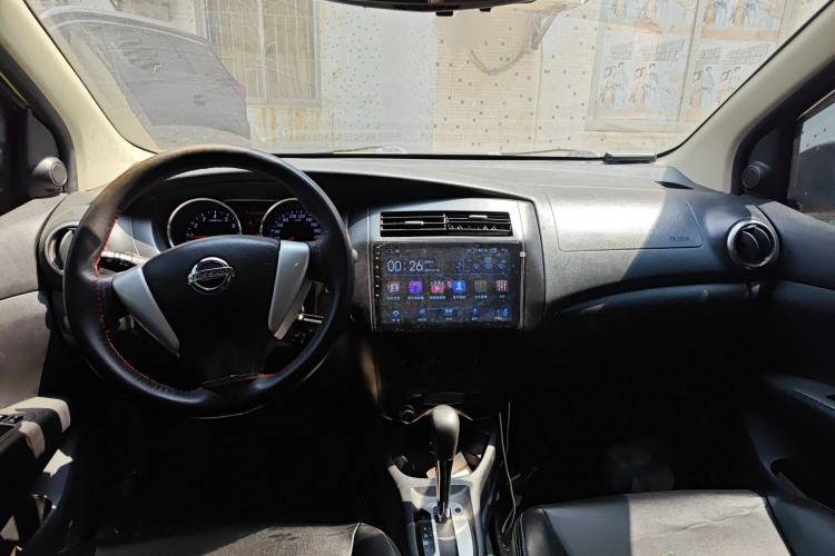 Used Nissan Livina 2013 Jinrui 1.6XL CVT Comfort Edition Center Console