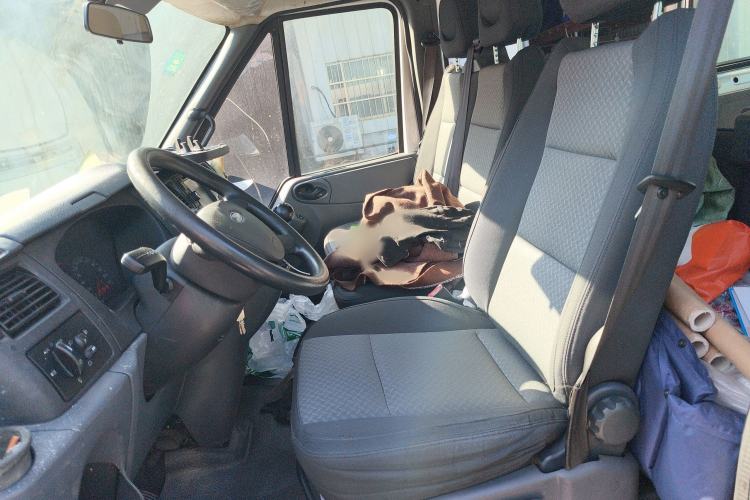 Used Ford Transit Custom 2009 2.4T Diesel Standard Version Short Wheelbase Mid-Roof China Stage III