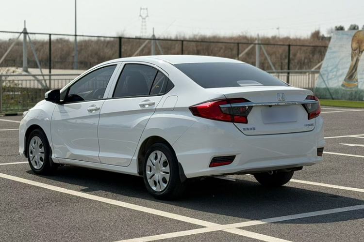 Used Honda Greiz 2016 1.5L CVT Classic Edition
