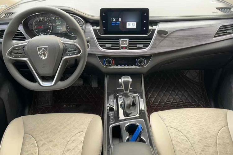 Used Baojun 730 2019 1.5T CVT Flagship Model 7 Seats China VI Emission Standard