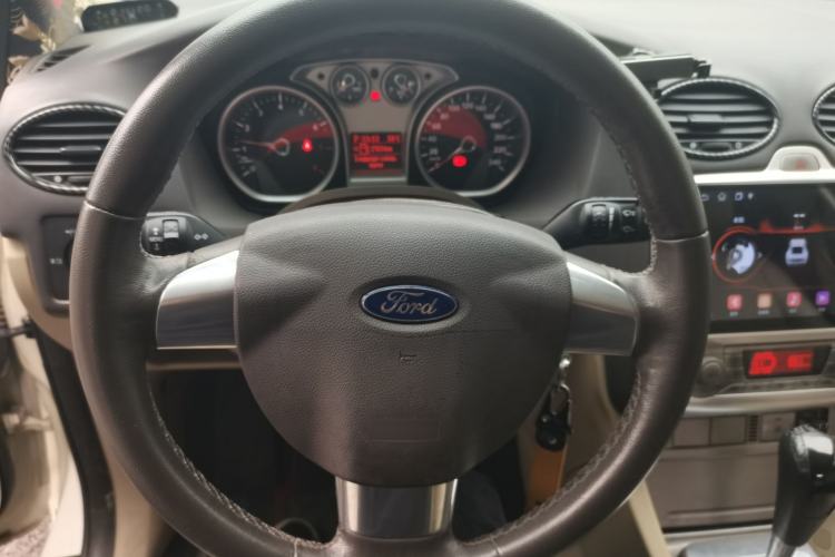 Used Ford Focus 2013 Hatchback Classic 1.8L Automatic Fashion Edition