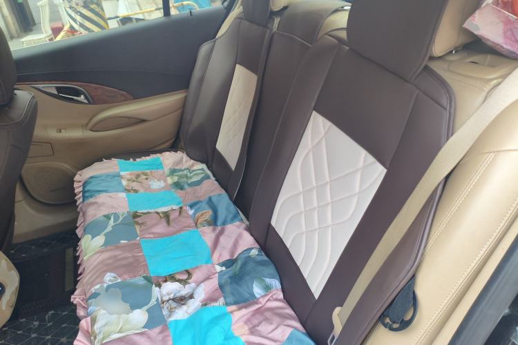 Used Buick LaCrosse 2011 2.4L SIDI Luxury Edition Left Rear Seat