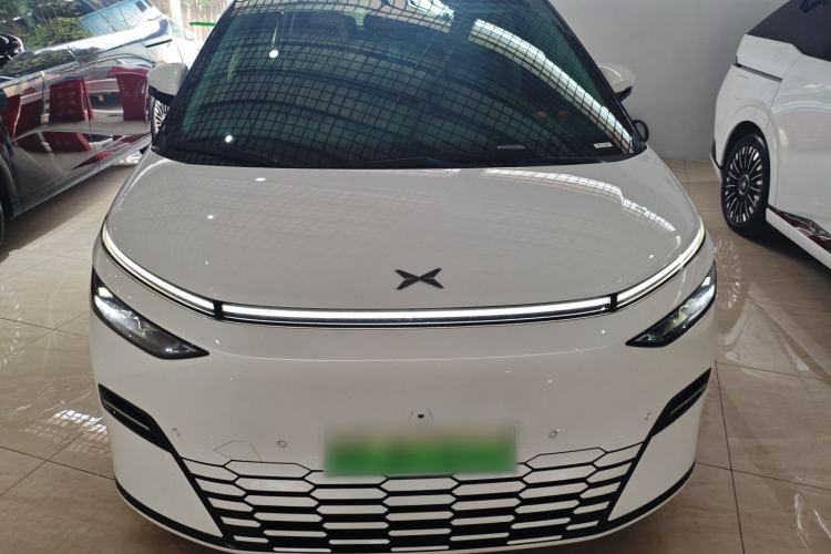 Used XPeng X9 2025 740 Ultra-Long Range Max
