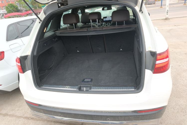 Used Mercedes-Benz GLC 2016 GLC 260 4MATIC Luxury Model