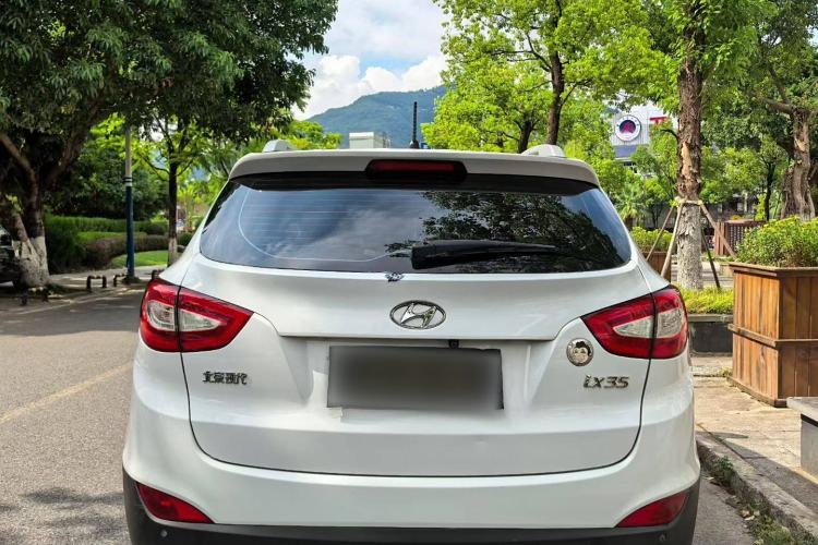 Used Hyundai ix35 2013 2.0L Automatic Two-Wheel Drive Smart GLS China IV Standard