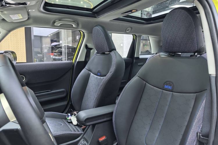 Used MINI MINI 2025 1.5T COOPER Classic Edition Five-Door Version