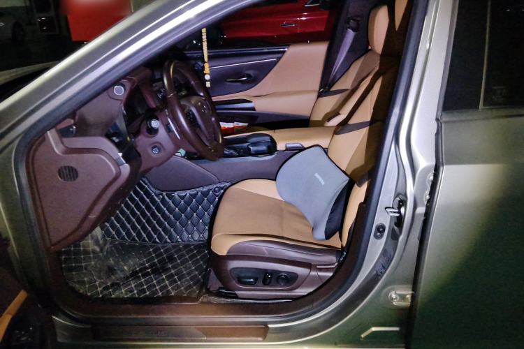 Used Lexus ES 2020 200 Excellence Edition Left Front Seat