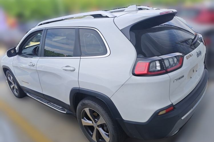 Used Jeep Cherokee 2020 2.0T Two-Wheel Drive Leading Edition Rear Left 45 Deg