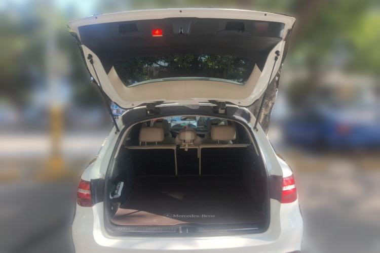 Used Mercedes-Benz GLC 2016 GLC 260 4MATIC Luxury Model
