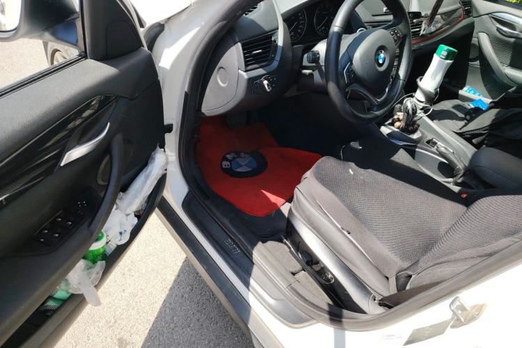 Used BMW X1 2015 sDrive18i Fashion Upgrade Edition Driver Seat