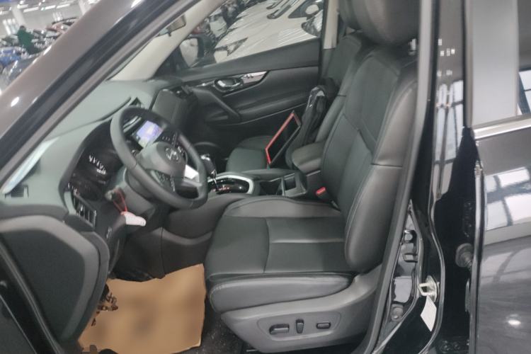 Used Nissan X-Trail 2023 Classic 2.0L Two-Wheel Drive Smart Connect & Comfort Edition Left Front Seat