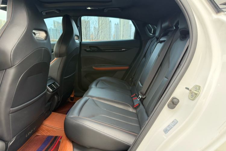 Used CHANGAN UNI-V 2023 1.5T Prestige Model Interior 4