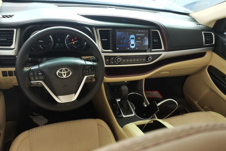 Used Toyota Highlander 2017 2.0T Four-Wheel Drive Elite Edition 7-Seater
