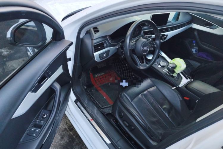 Used Audi A4L 2018 30th Anniversary Edition 40 TFSI Fashion Model
