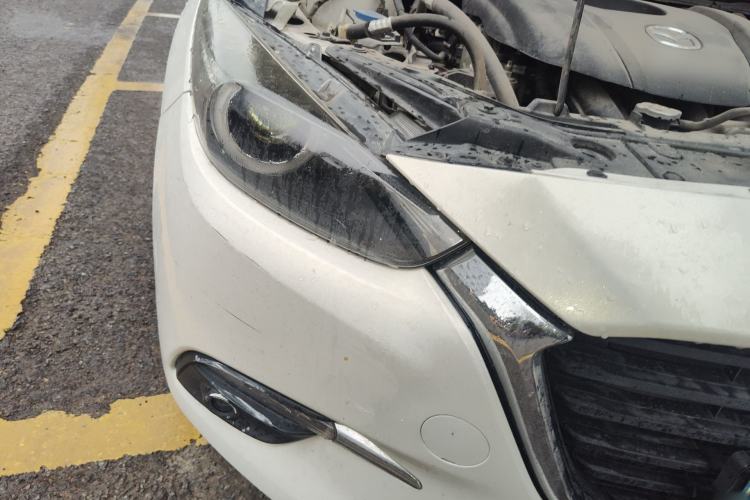 Used Mazda 3 Axela 2017 Sedan 1.5L Automatic Luxury Model Emission Standard China V
