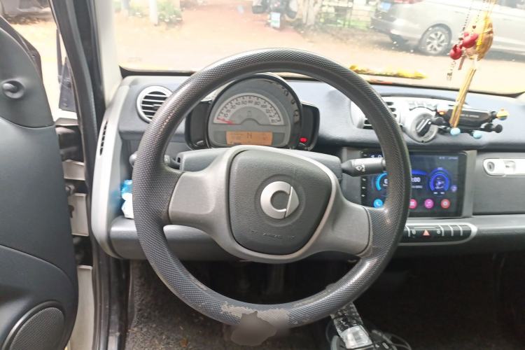 Used smart fortwo 2010 1.0 hardtop pure version Steering Wheel