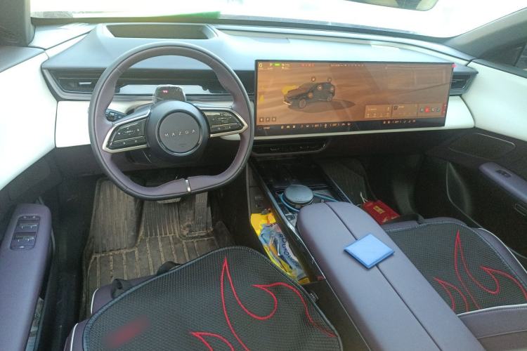 Used Mazda EZ-60 2025 Model Range-Extended 200 Max
