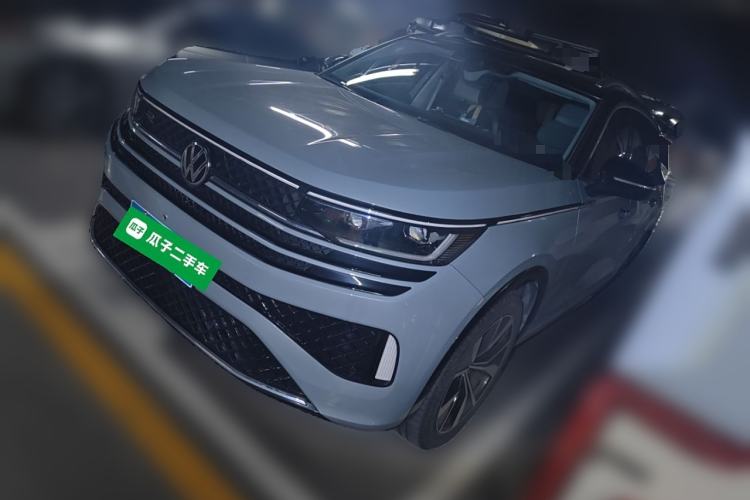 Used Volkswagen Tavendor 2024 380TSI All-Wheel-Drive R-Line Ambition Edition