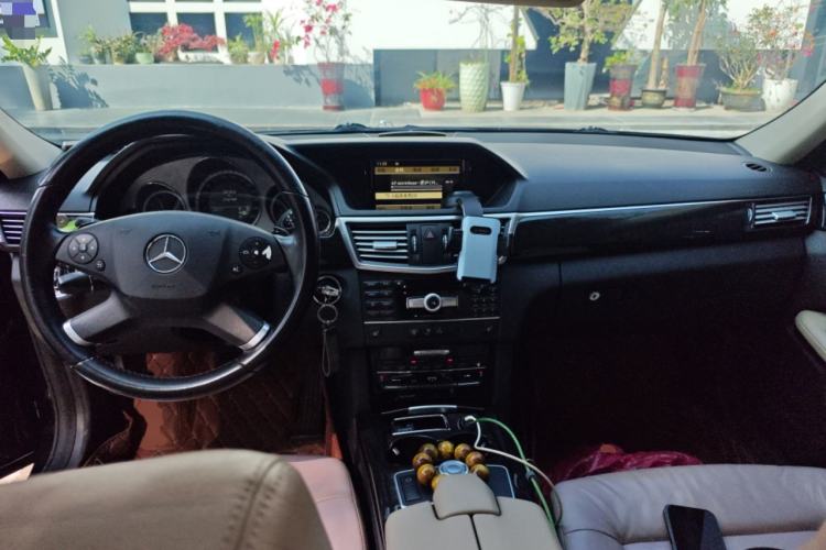 Used Mercedes-Benz E-Class 2010 E 300 L Fashion Model