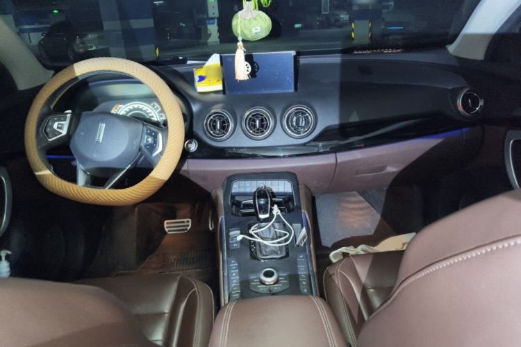 Used Wey VV7 2017 2.0T Flagship Model Interior 2