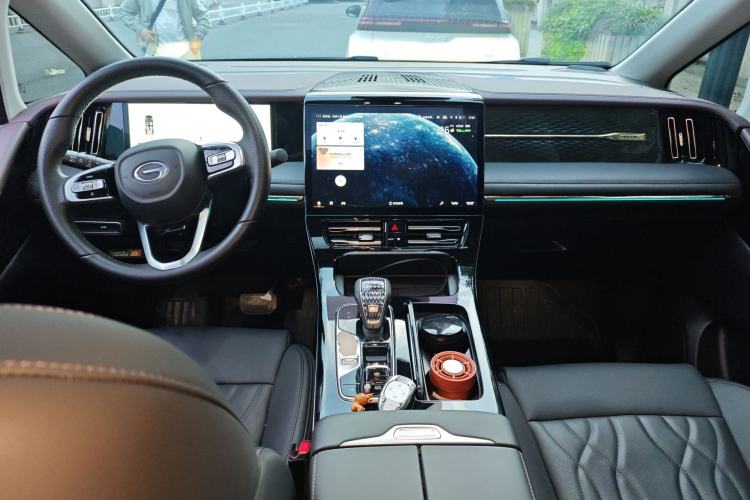 Used GAC Trumpchi M8 2024 Master Series 400T Ultimate Edition Center Console