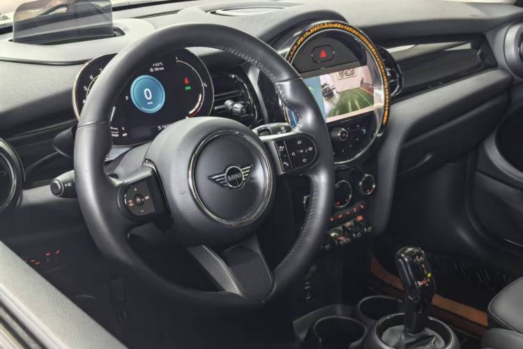 Used MINI MINI 2022 Updated 1.5T COOPER Artist