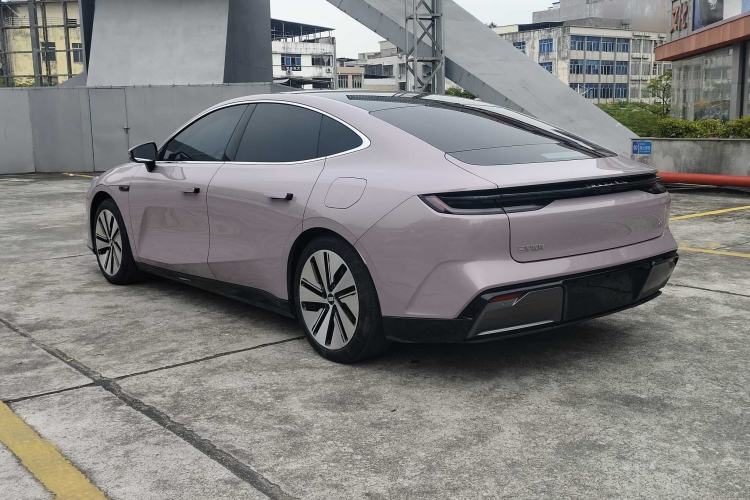 Used Geely Galaxy E8 2024 665 km Range Rear-Drive Starship Long-Range Version
