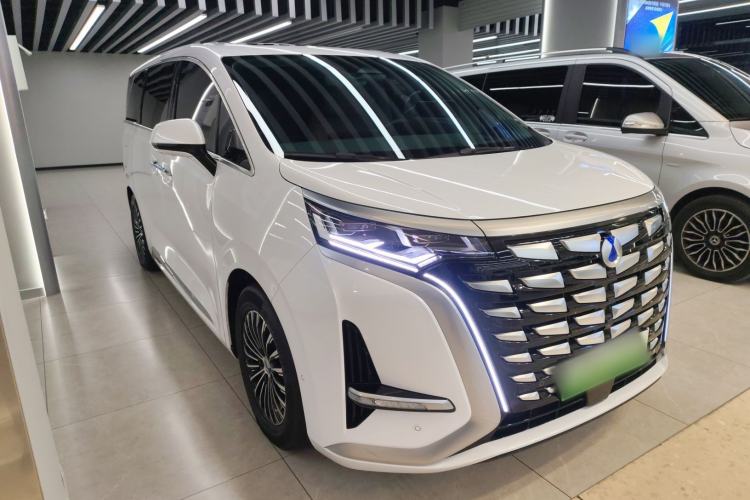 Used Denza D9 2022 DM-i 970 Four-Wheel Drive Flagship Model
