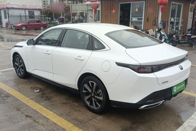 Used CHANGAN Eado 2025 Blue Whale 1.5T 500Bar Prestige Model