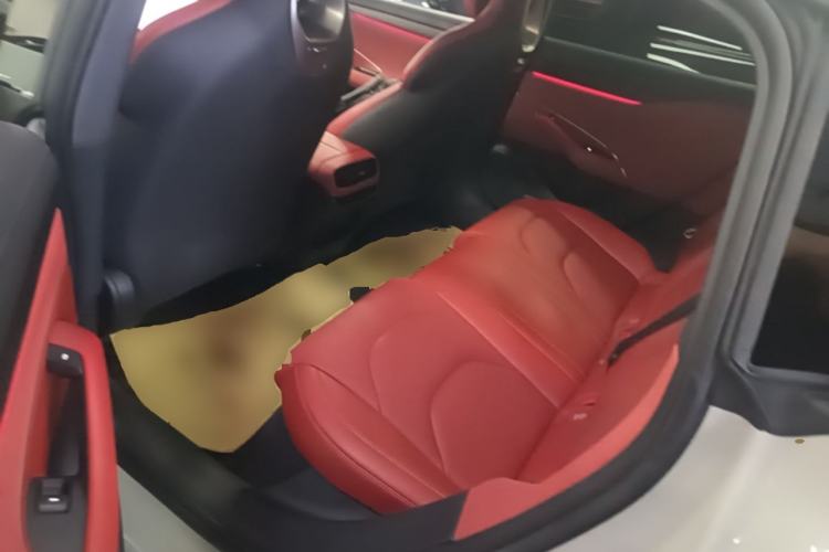 Used Xiaomi Auto SU7 2024 Rear-Drive Long-Range Intelligent Driving Version