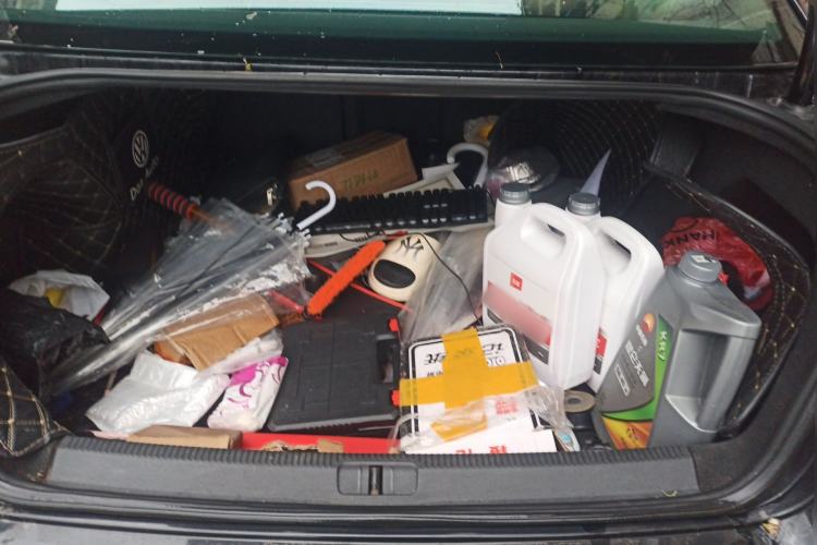 Used Volkswagen Magotan 2012 1.8TSI Luxury Model Trunk