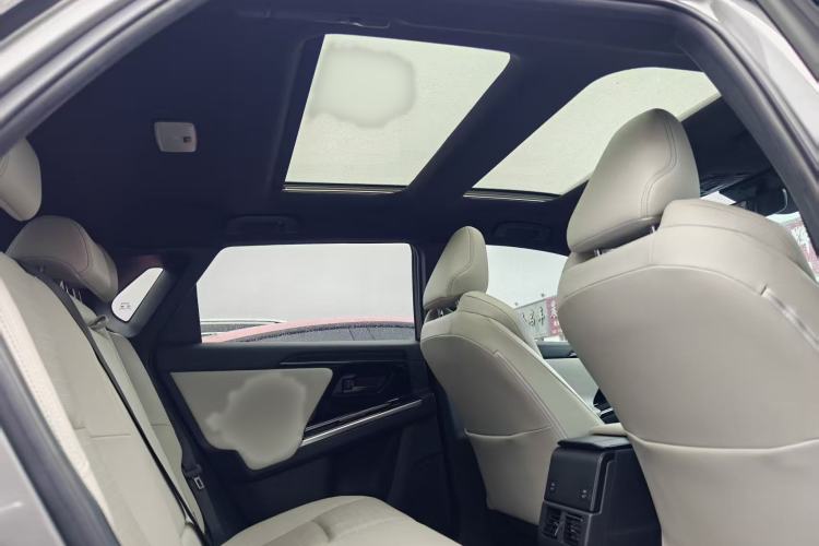 Used Toyota GAC bZ4X 2022 X-MODE Four-Wheel Drive Ultra Interior 6