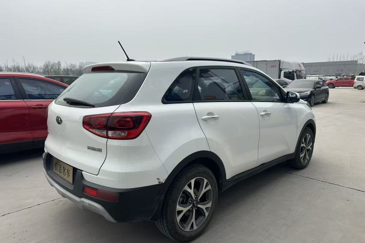 Used Kia KX3 2017 1.6L Automatic Aoya Version Exterior 5