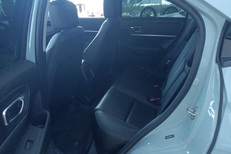 Used Honda e:NP1 2023 420 km Vision Edition Left Rear Seat