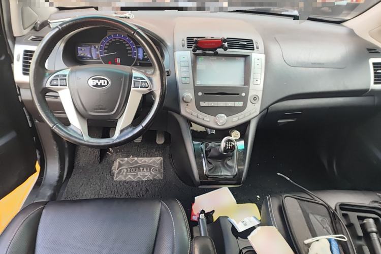 Used BYD S6 2013 Jingyue Edition 2.0L Manual Luxury Model 5 Seats
