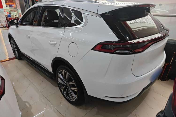 Used BYD Tang 2018 2.0T Automatic Smart Connect Prestige 7-Seater China V Standard