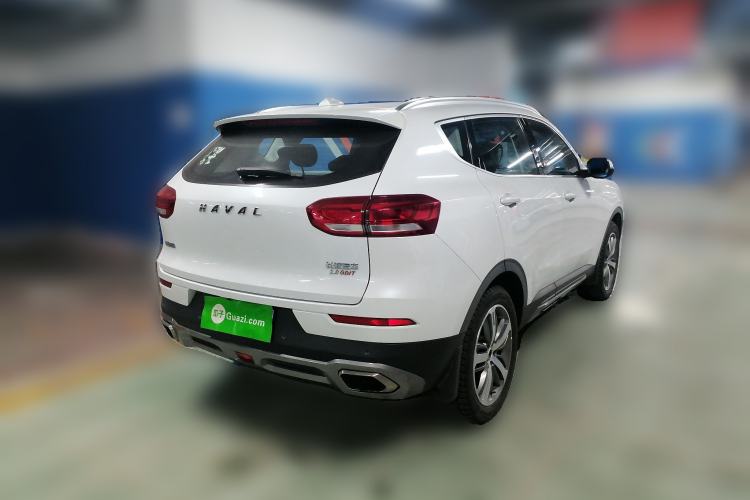 Used Haval H6 2017 Red Label 2.0T Automatic Two-Wheel Drive ZhiShang Model