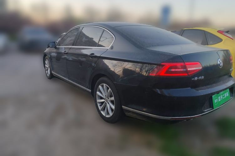 Used Volkswagen Magotan 2017 330TSI DSG Leading Model Rear Left 45 Deg