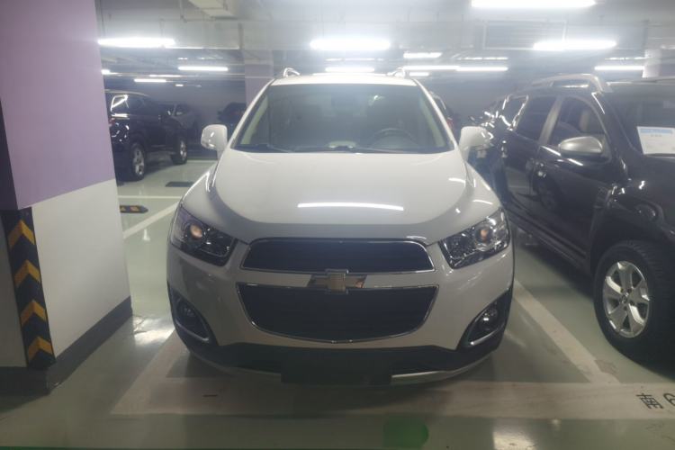 Used Chevrolet Captiva 2015 2.4L Two-Wheel Drive Urban Version 5 Seats Front