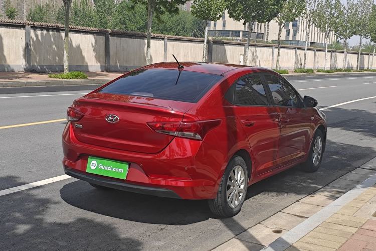 Used Hyundai Verna (new generation) 2016 1.4L Manual Cool Edition GLS Exterior 4